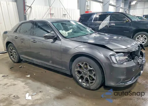 2017 Chrysler 300 S z USA, uszkodzony, nr VIN 2C3CCAGG0HH508350